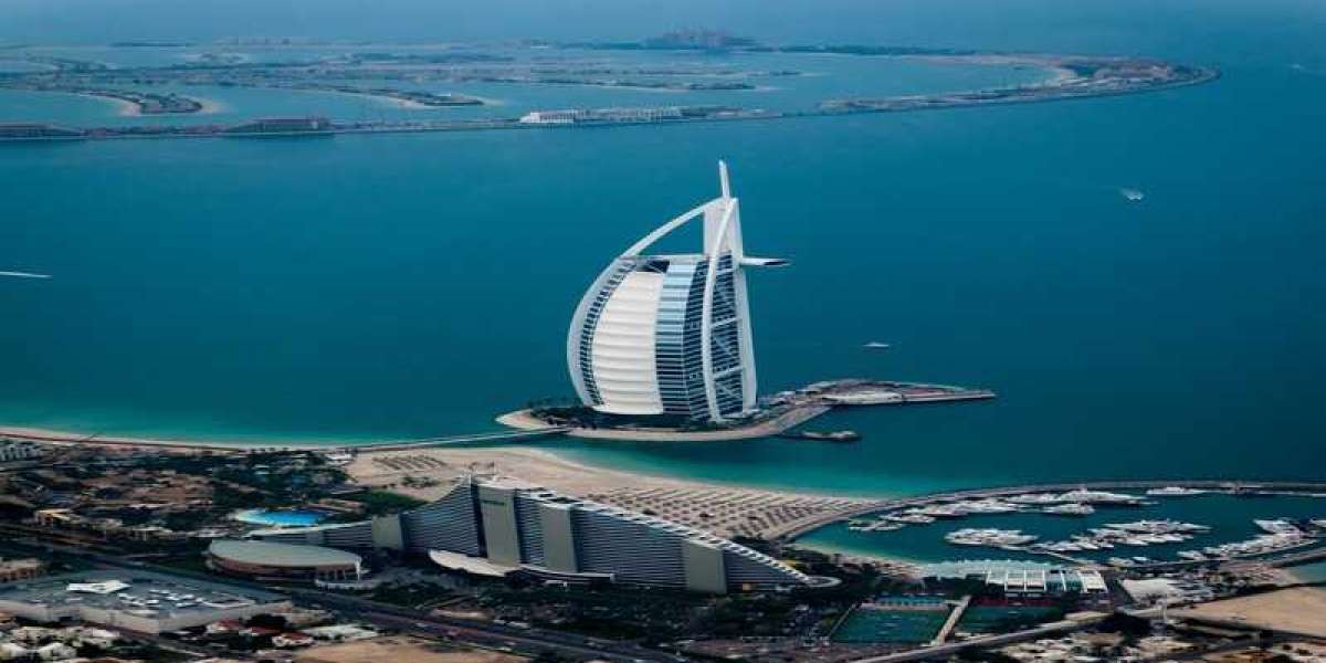 Top 5 Landmarks That Shape Dubai's Modern Skyline