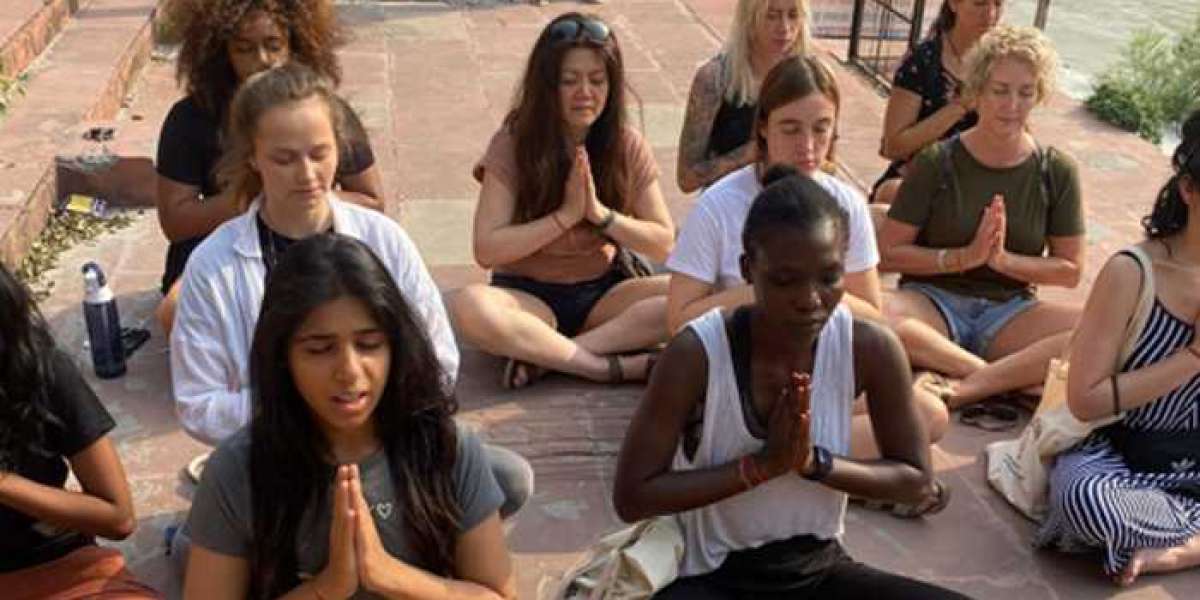 Why a Yoga Retreat in Rishikesh Should Be Your Next Getaway