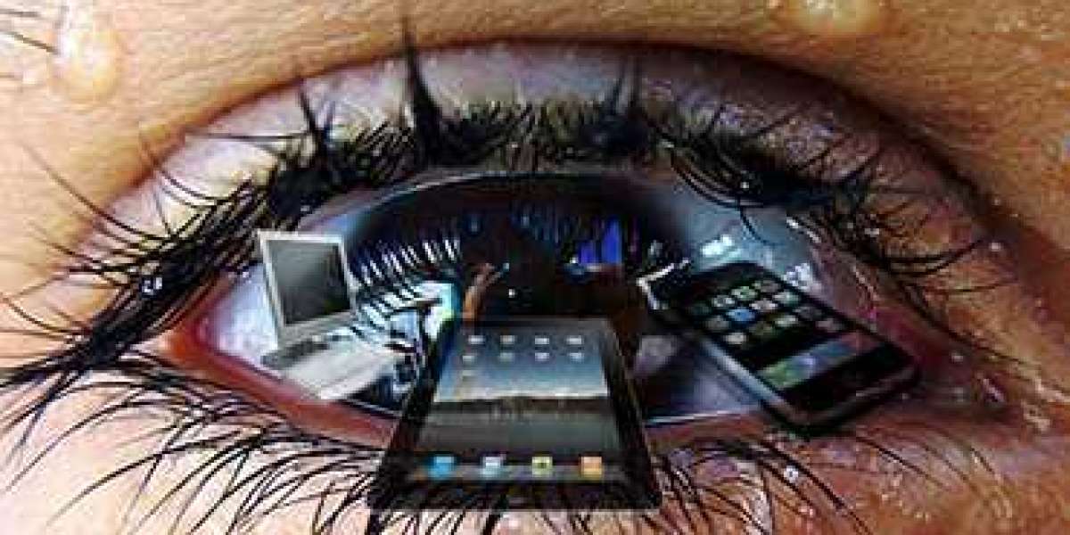 Digital Eye Strain In Men